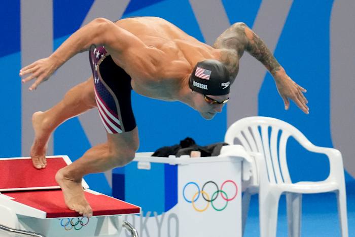 dressel-diving-in